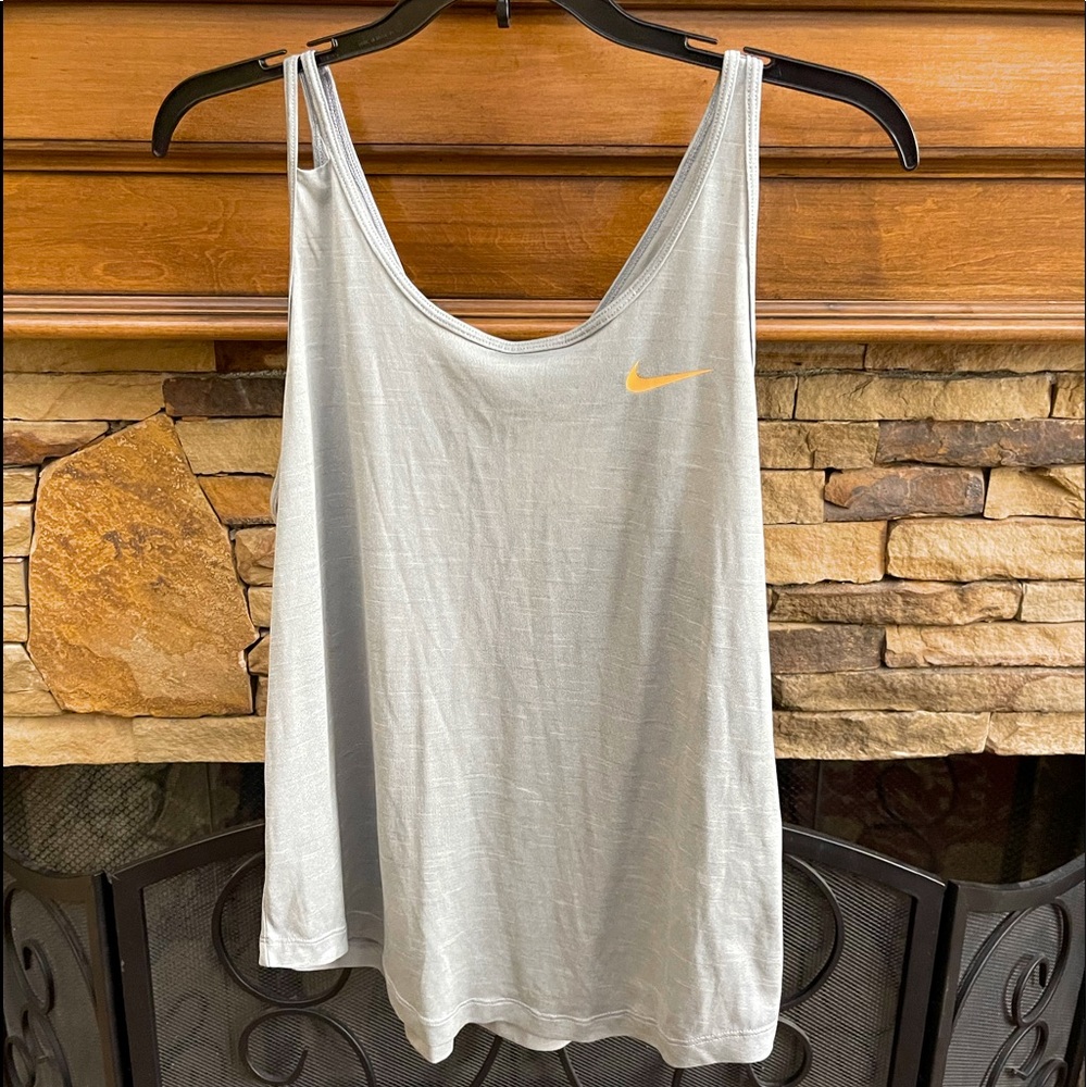 NWOT NIKE TANK TOP